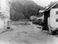 Maklotthaus beim schweren Hochwasser 1910